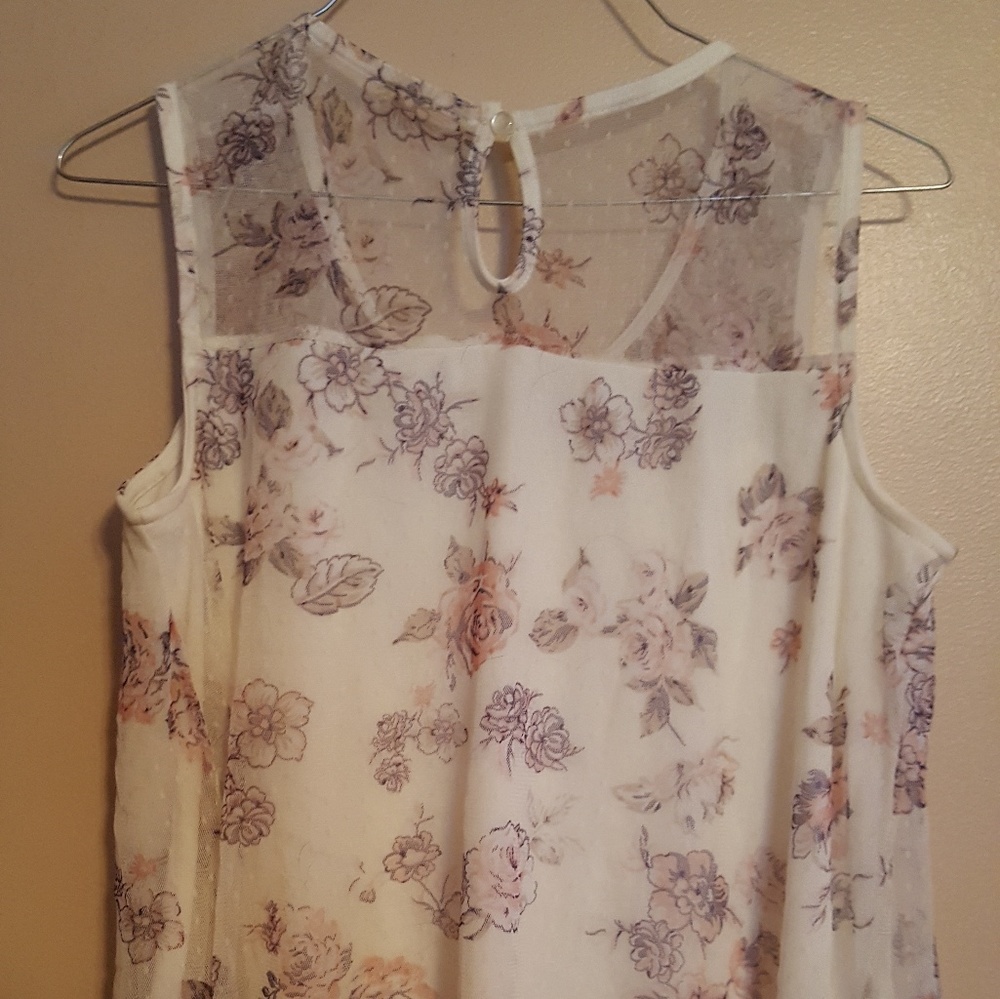 No boundaries floral tank